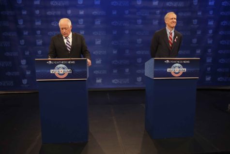 Then-Gov. Pat Quinn, left, and then-gubernatorial candidate Bruce Rauner are seen before the start of their debate at the ABC station in Chicago on Monday, Oct. 20, 2014. (Nuccio DiNuzzo/Chicago Tribune/MCT)