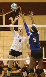 Volleyball sweeps two MVC matchups