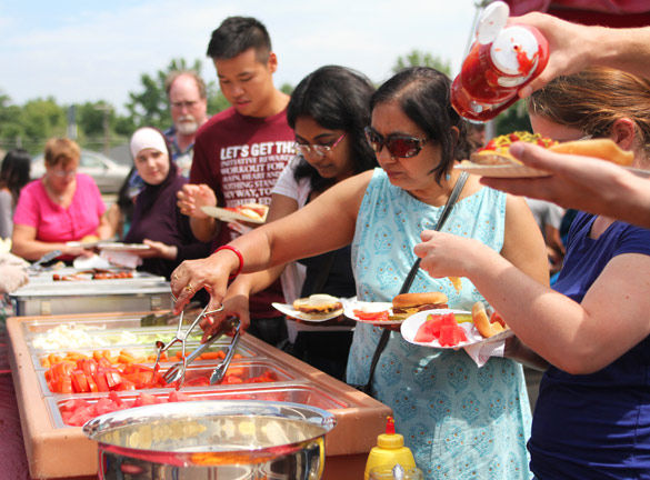 Center welcomes international students to community