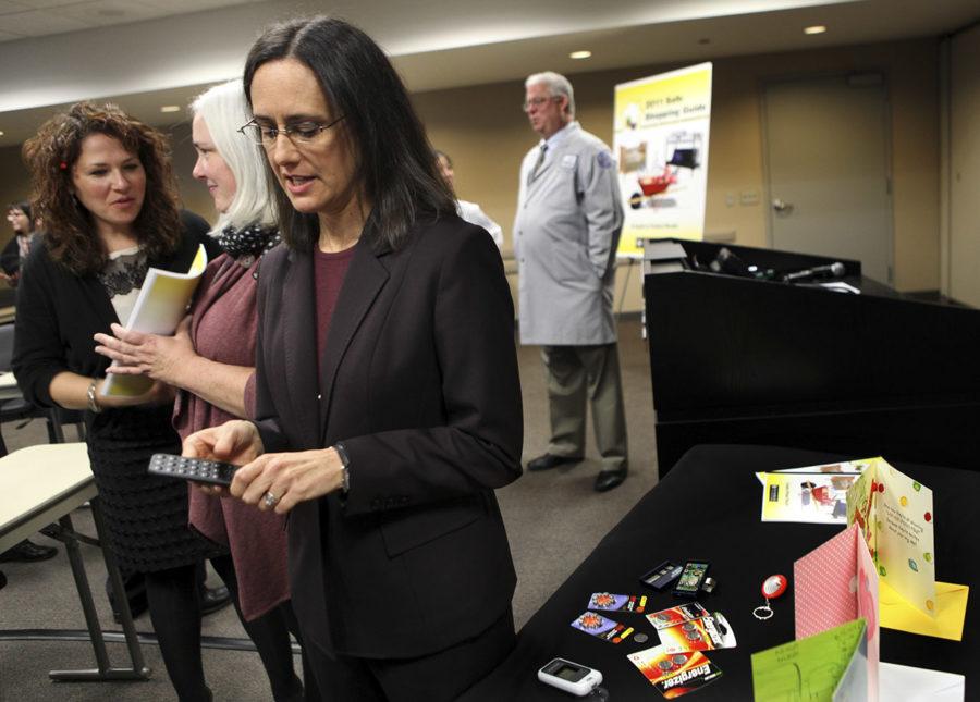 Illinois Attorney General Lisa Madigan holds a press conference in Chicago on Nov. 21, 2011. (Nancy Stone/Chicago Tribune/MCT)