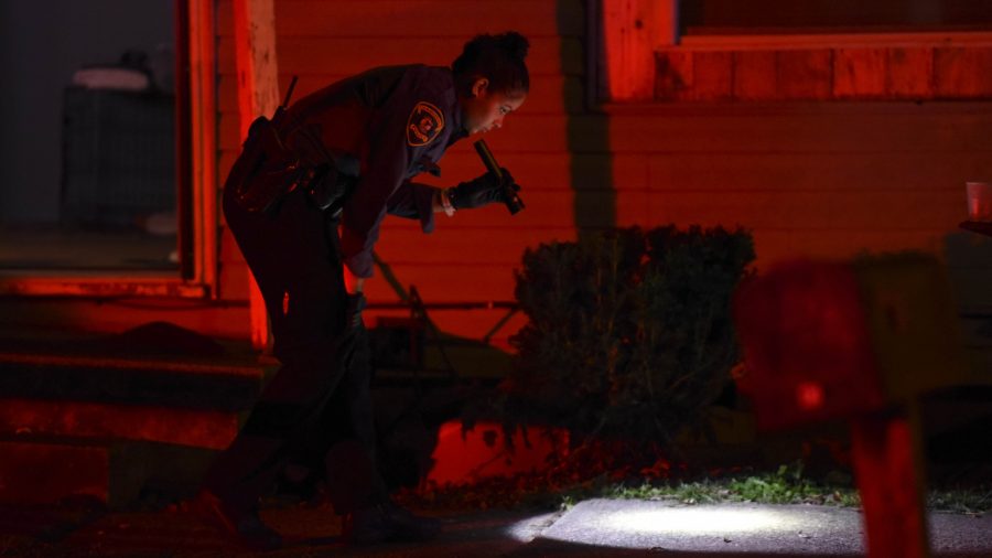 Carbondale police search the front yard of a home Saturday, Oct. 22, 2016, after a shooting in the 400 block of East Ashley Street. (Bill Lukitsch| @lukitsbill)