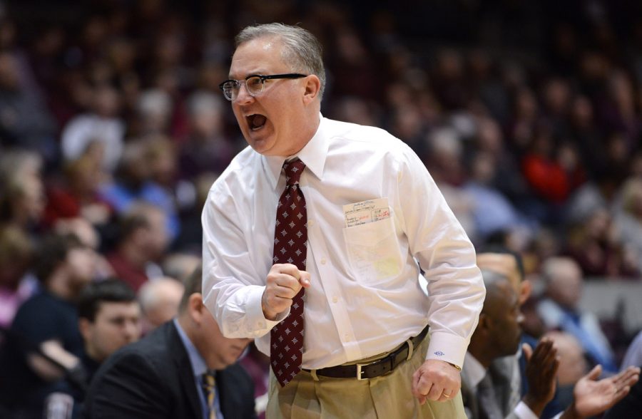 Coach Barry Hinson reacts to a play Saturday, Jan. 28, 2017, during SIUs 85-84 overtime win against the Missouri State Bears at SIU Arena. (Luke Nozicka | @lukenozicka)