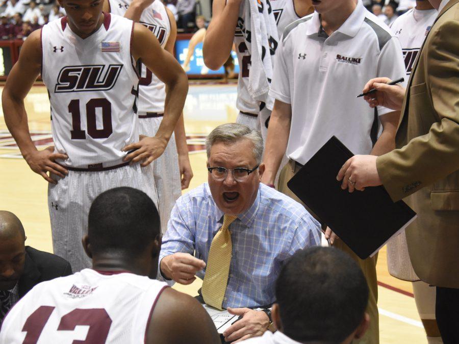 Coach Barry Hinson talks to his players Saturday, Jan. 21, 2017, during SIUs 58-57 loss against the Northern Iowa Panthers at SIU Arena. (Luke Nozicka | @lukenozicka)