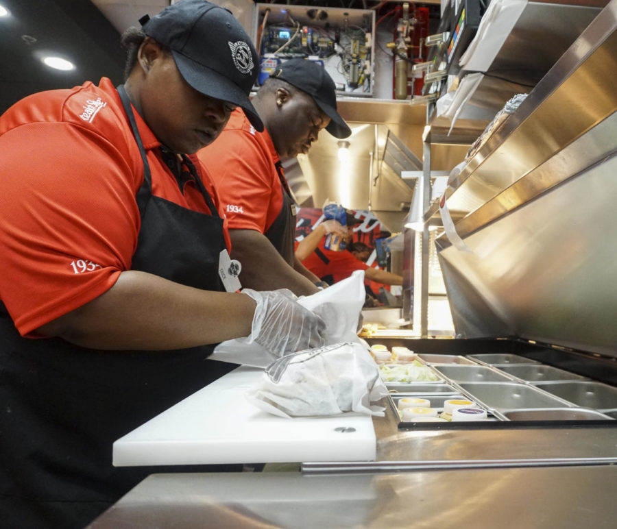 Photo of the Day: Serving up Steak n Shake