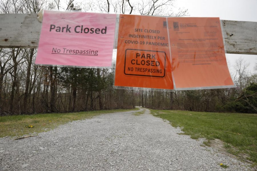 Signs indicating the closure of Giant City State Park due to the Coronavirus Disease 2019 pandemic, Makanda, IL, Saturday, April 4, 2020.  Illinois Governor J.B. Pritzker, issued a statewide shelter-in-place order, effective March 21, 2020, closing all nonessential businesses, and barring all activities at state parks, fish and wildlife areas, recreational areas and historic sites.

(Angel Chevrestt, 646.314.3206)