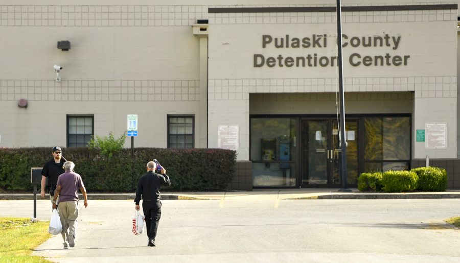 ICE detainee alleges medical neglect at Pulaski County