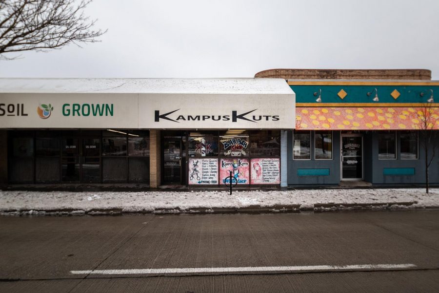 Kampus Kuts Barbershop and Salon Thursday, Feb. 11, 2021. Kampus Kuts is located just off of SIU Carbondale’s campus at 825 S. Illinois Ave. in Carbondale, Ill. Chris Bishop | @quippedmediallc