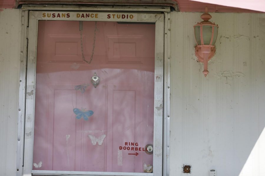 The front door of Susan Stone’s trailer in Lenzburg, Ill.