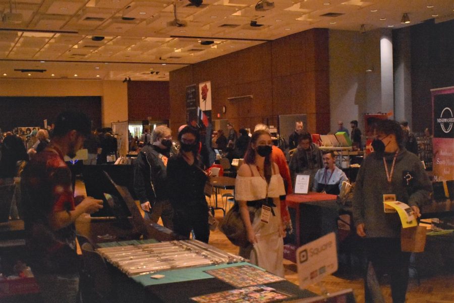 SalukiCon+hosted+many+community+cosplayers+and+fans+April+16%2C+2022+in+the+SIU+Student+Center+in+Carbondale%2C+Ill.+The+event+offered+a+space+for+fans+of+all+sorts+of+franchises+to+assemble.+The+event+offered+vendors%2C+panels%2C+and+various+gaming+tournaments+for+attendees+to+watch+and+participate.%0A