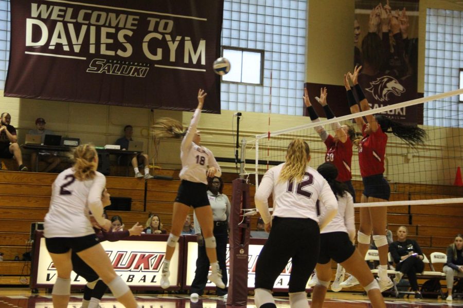 Saluki Volleyball finding its stride as season passes midway point