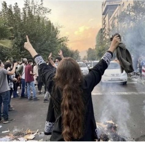 “For woman, life, freedom:” Iranian protestors resist repression