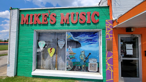 Music Mike’s owner keeps community in Tune