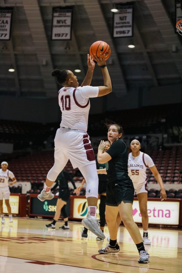 SIU struggles late, fall in second round of MVC tournament to Belmont