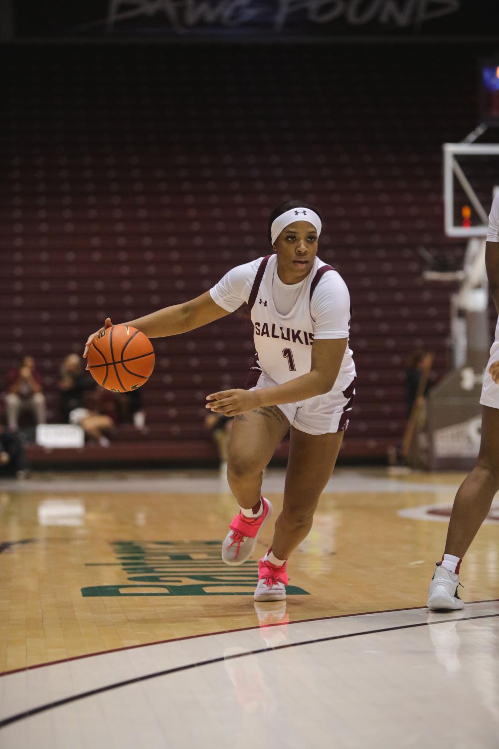 New threads give vintage look for Saluki basketball – The Daily