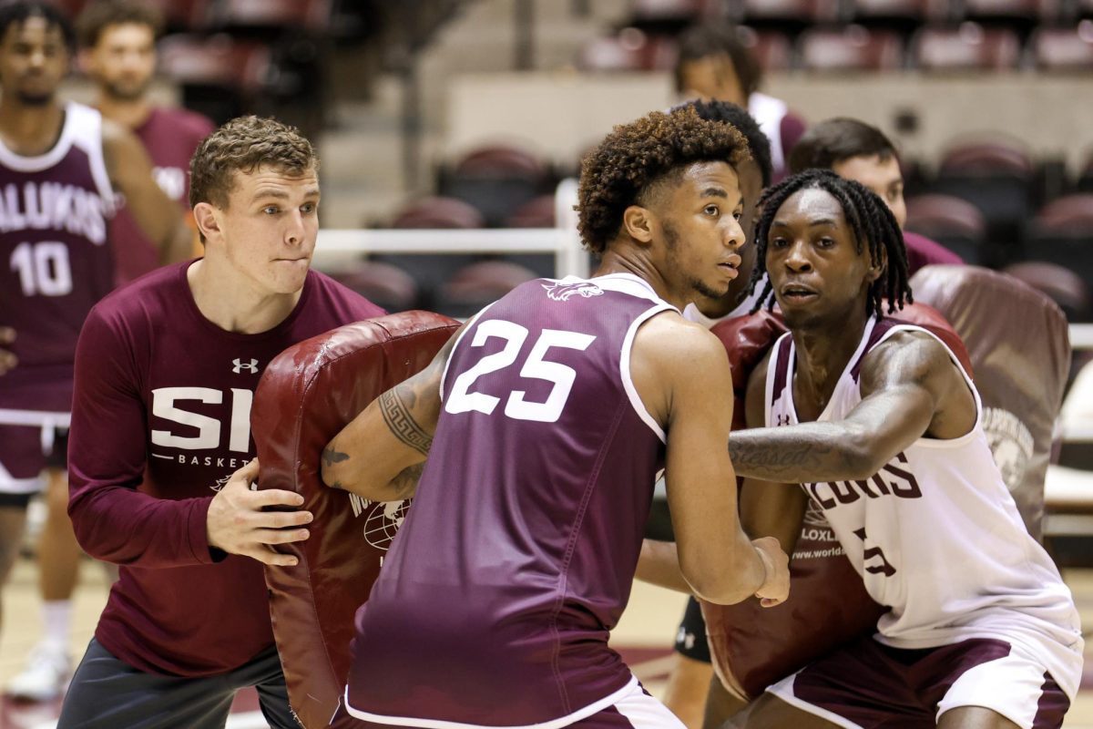Saluki basketball players work on drills in preparation for the upcoming season Oct. 4, 2023 at Banterra Center in Carbondale, Illinois. 