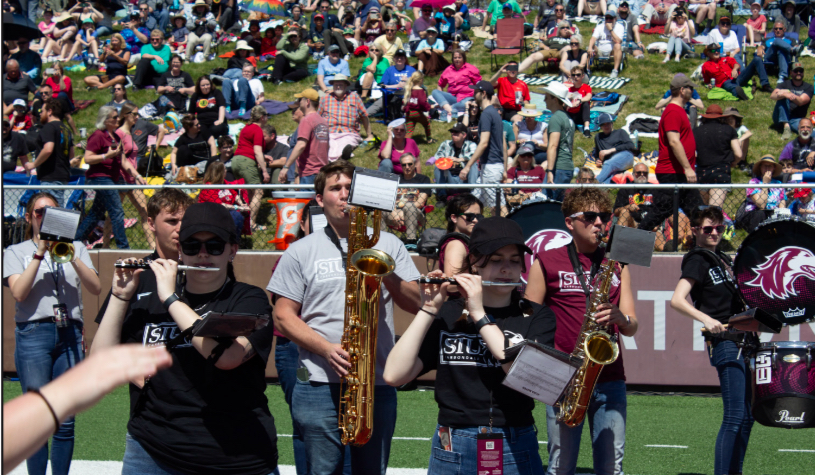 Annalise Schmidt plays alongside the SIU marching band plays at Southern Illinois Crossroads
Eclipse Festival April 8, 2024 at Saluki Stadium in Carbondale, Illinois.
dwilliams@dailyegyptian.com
