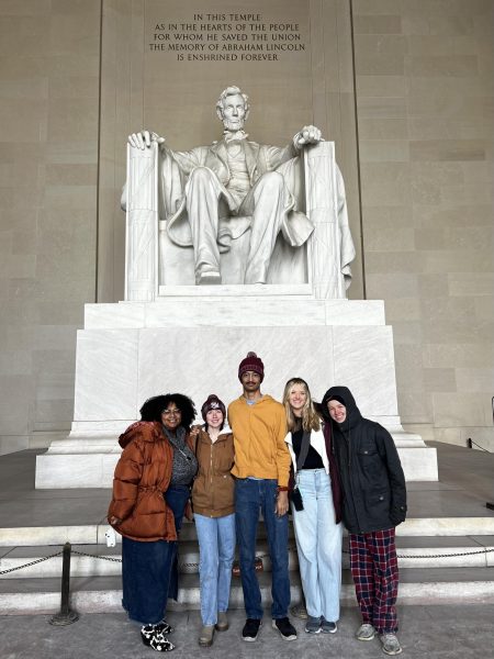 (Left to right) Dominique Martinez-Powell, Lylee Gibbs, Enan Chediak, Carly Gist and Will Elliott stand in front of a
Abraham Lincoln statue Jan. 21, 2025 at the Lincoln Memorial in Washinton, D.C. Photo provided.